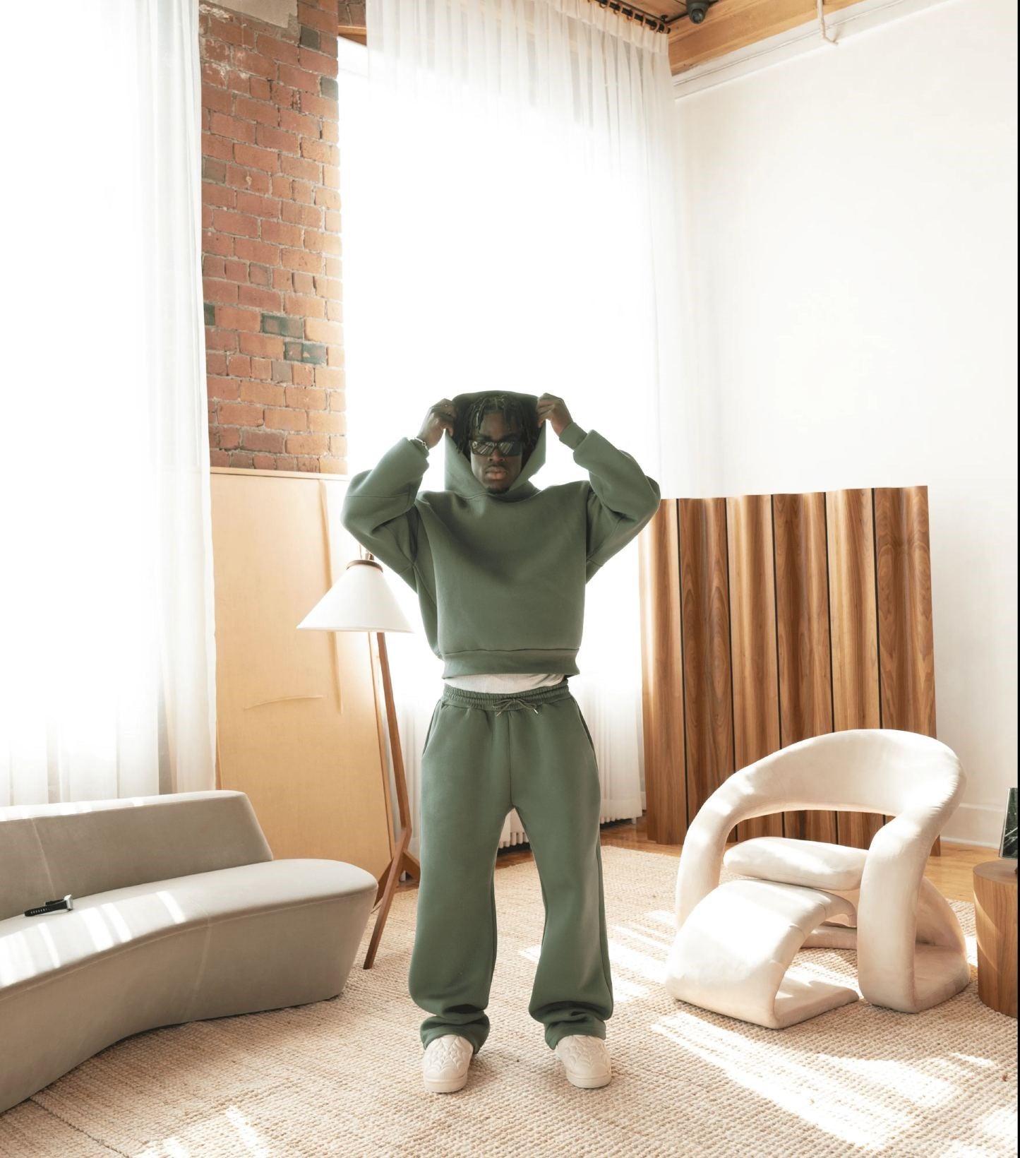 Revelse™️ Monochrome Set (Sweatshirt and Pants)